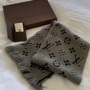 Louis Vuitton Logomania Scarf